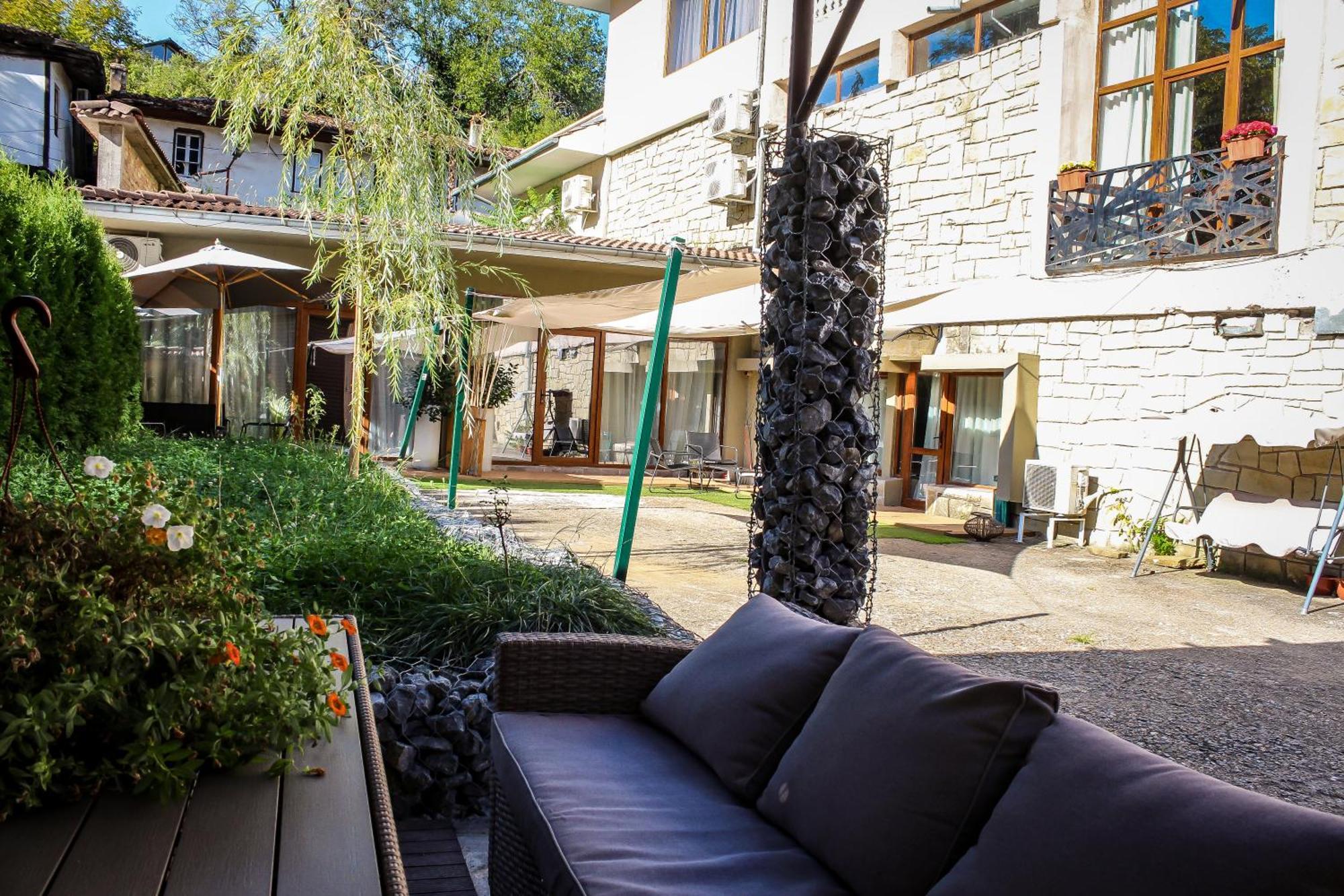 R34 Boutique Guest House Veliko Tărnovo Esterno foto